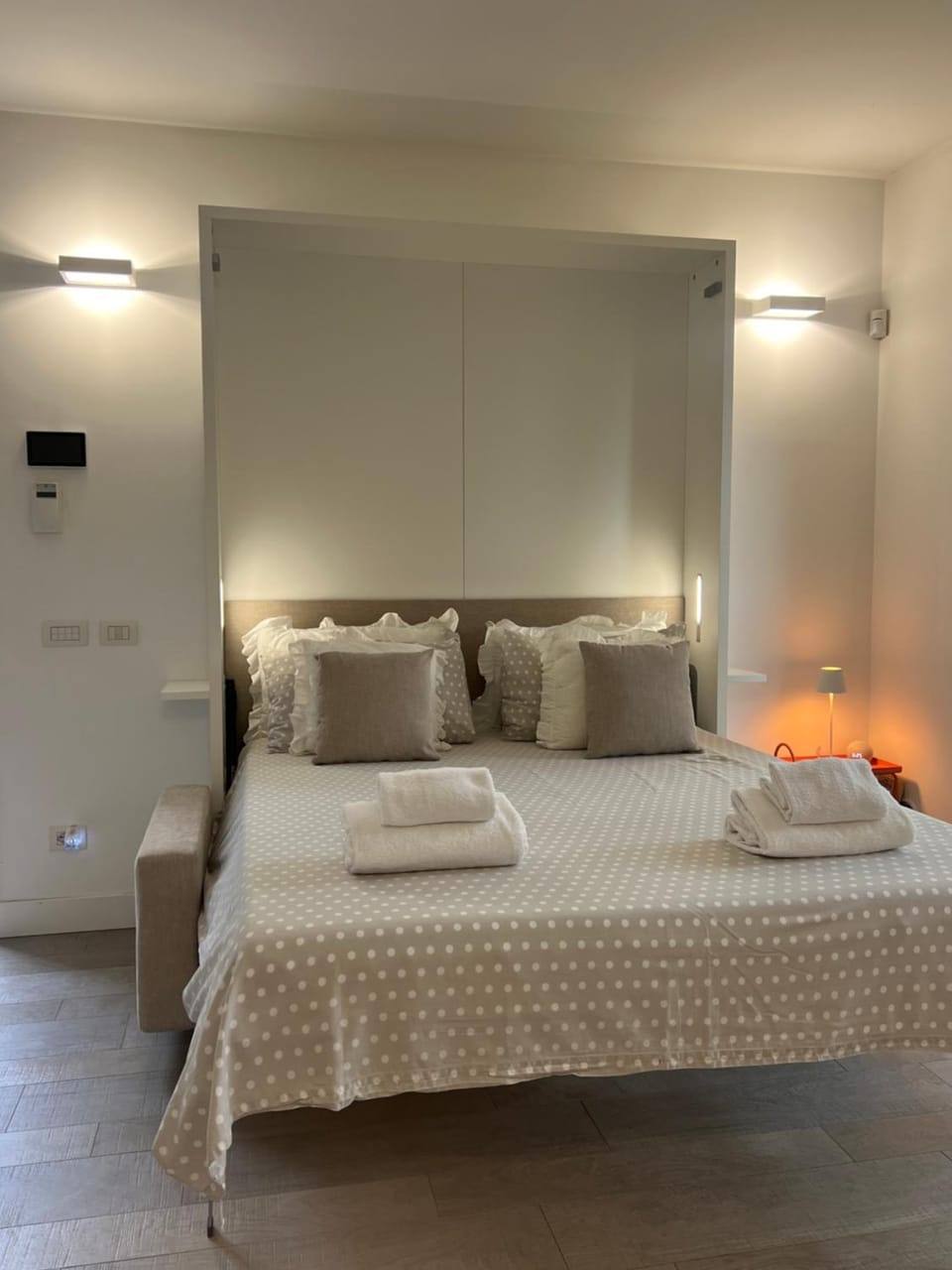 Comfortable apartment - Monza park with garage Apartment in Lombardy