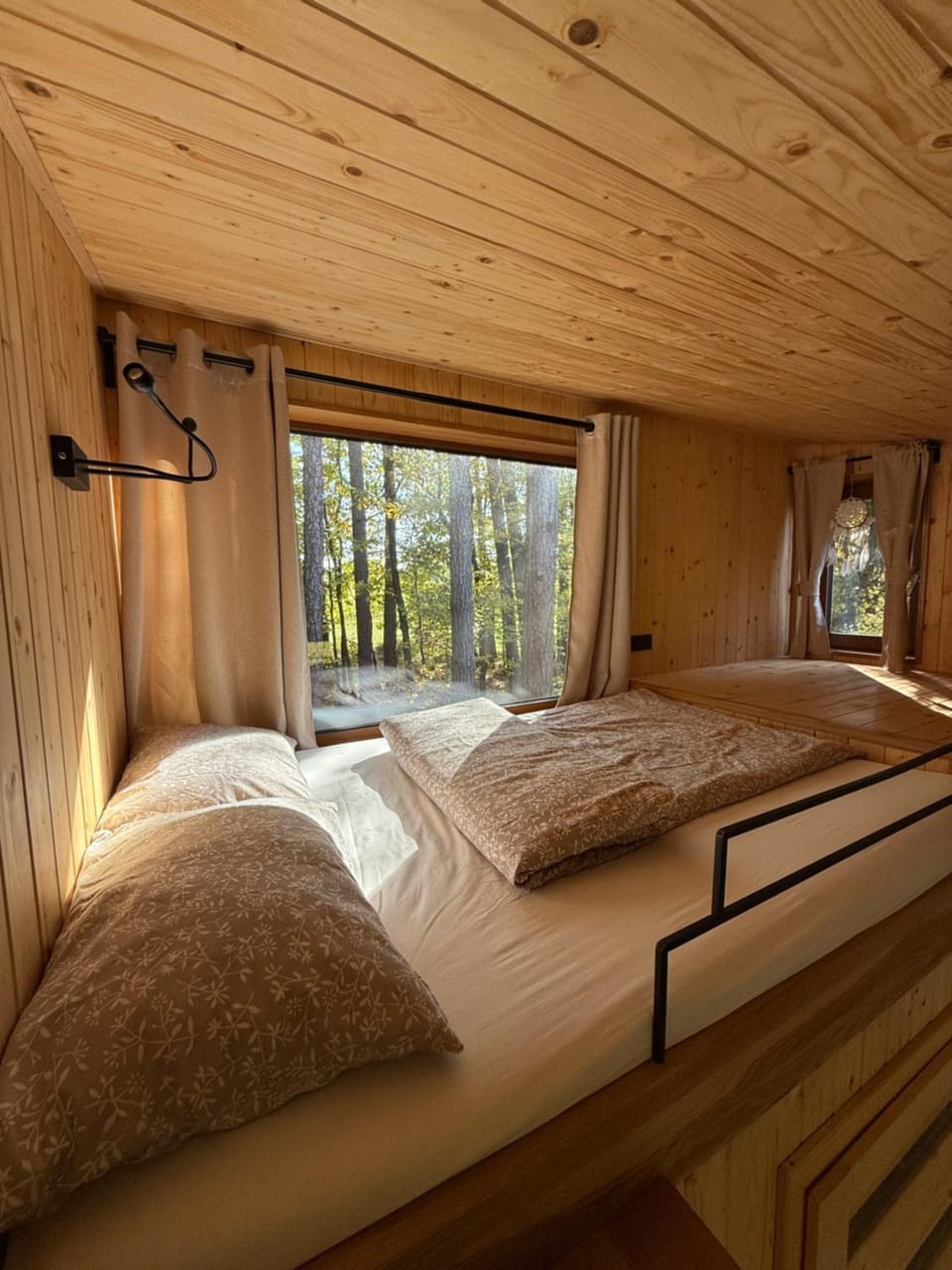KarpatyGlamp Nature lodge in Czechia