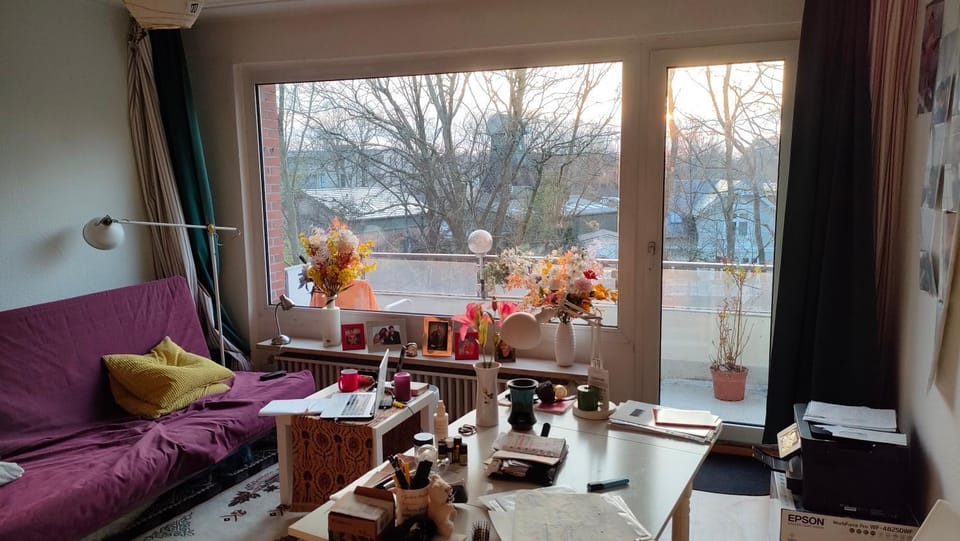 Balcony/Terrace, Living room, Seating area, Dining area, Bedroom