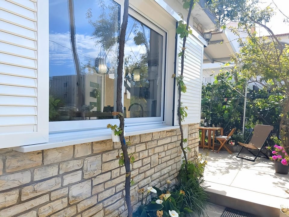 Patio, Day, Garden, View (from property/room), Balcony/Terrace, Balcony/Terrace, Garden view