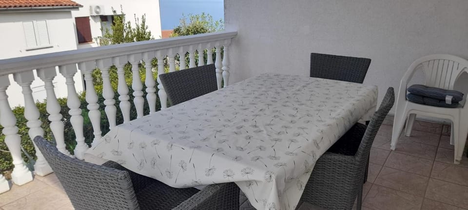 Day, Balcony/Terrace, Seating area
