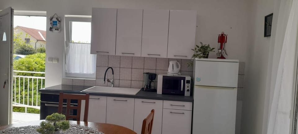 Coffee/tea facilities, Dining area, pet friendly, stove