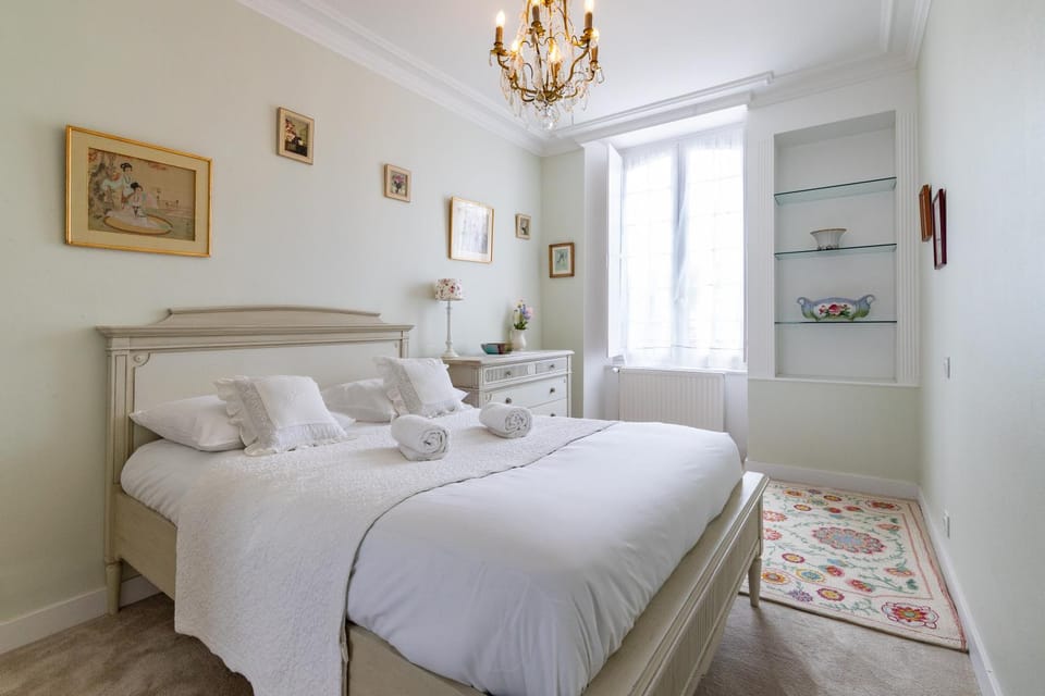 Duchesse - Intramuros - Ascenseur - Coquet - Wifi Apartment in Séné