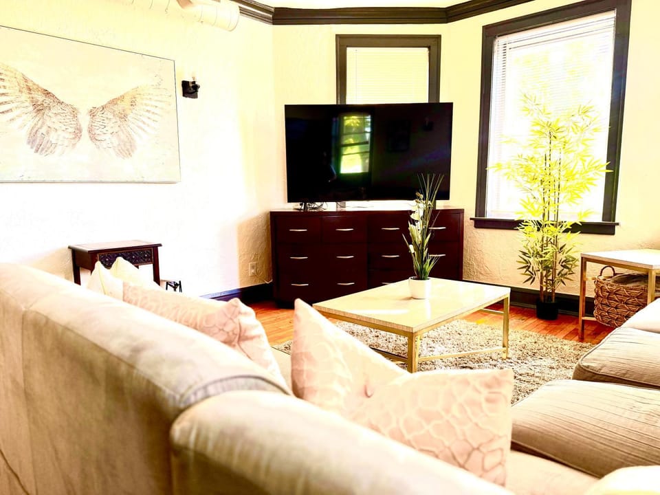 TV and multimedia, Living room