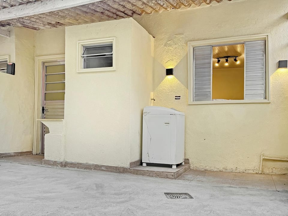 Inner courtyard view