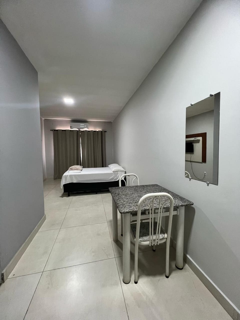 Apartamento 112 - Suíte com ar condicionado Apartment in State of Goiás