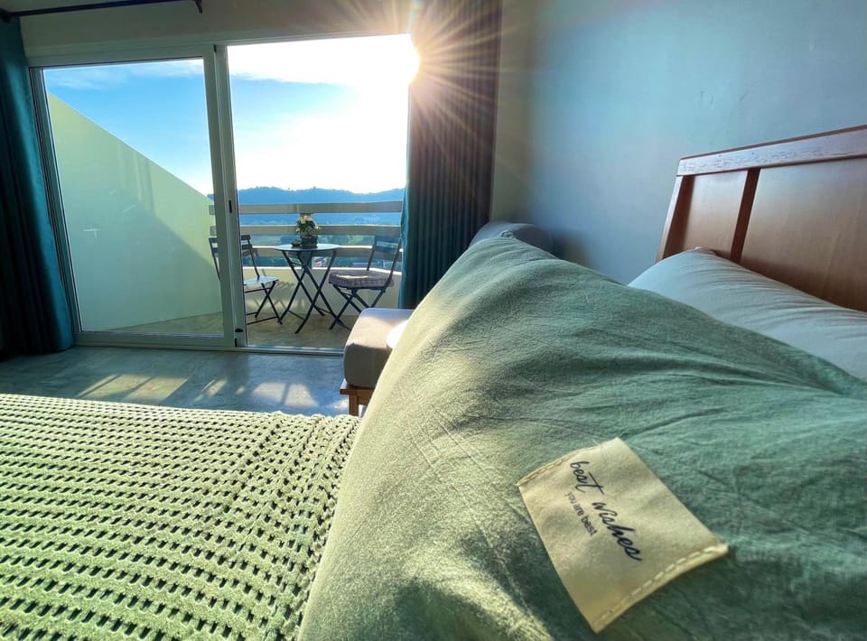 Bed, View (from property/room), Balcony/Terrace, Bedroom