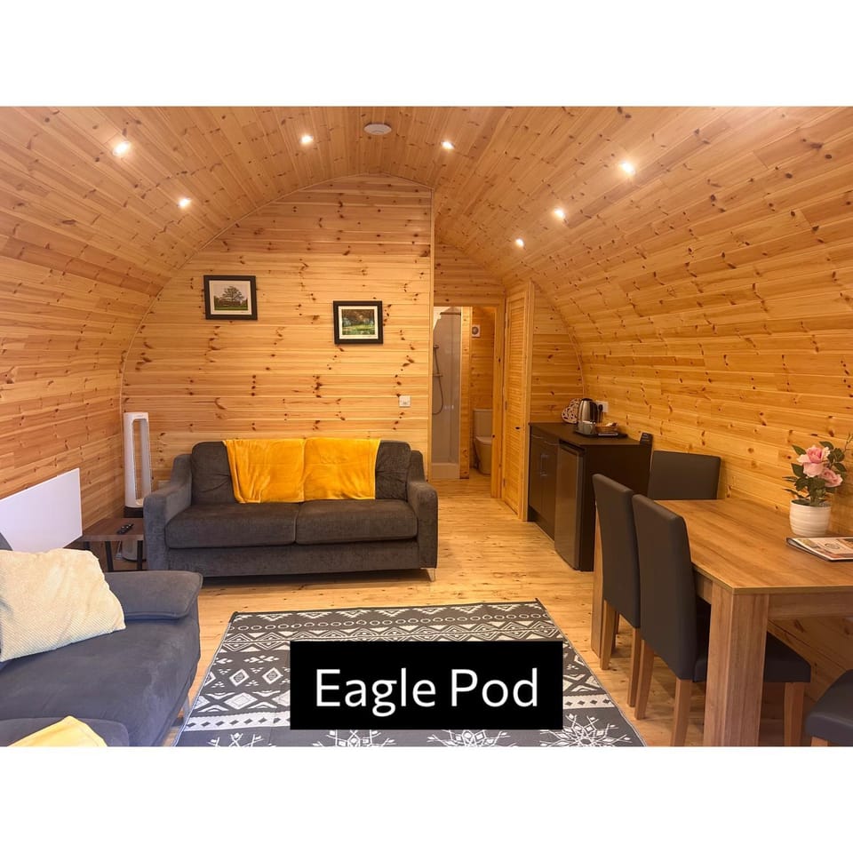 Forrester Park Glamping Pods - Eagle Pod and Birdie Pods Nature lodge in Maldon District