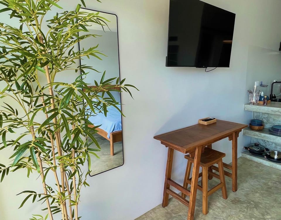TV and multimedia, Kitchen or kitchenette, Dining area