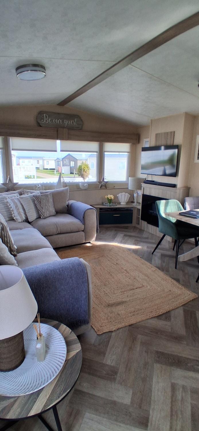 The Beach House East Mersea Apartment in Mersea Island