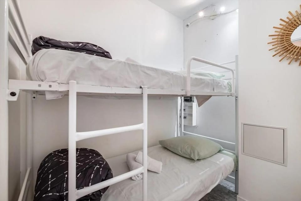 bunk bed