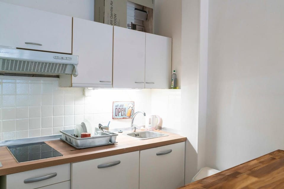 Charming studio with view near Montmartre Apartment in Paris