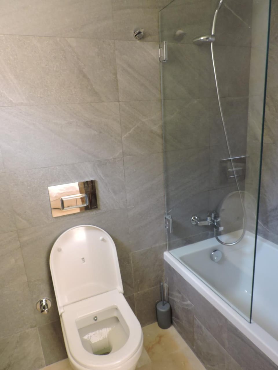 Shower, Toilet, Bathroom, Bath