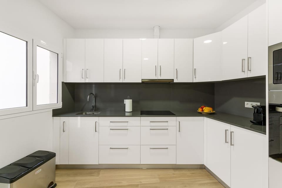 Kitchen or kitchenette, Living room