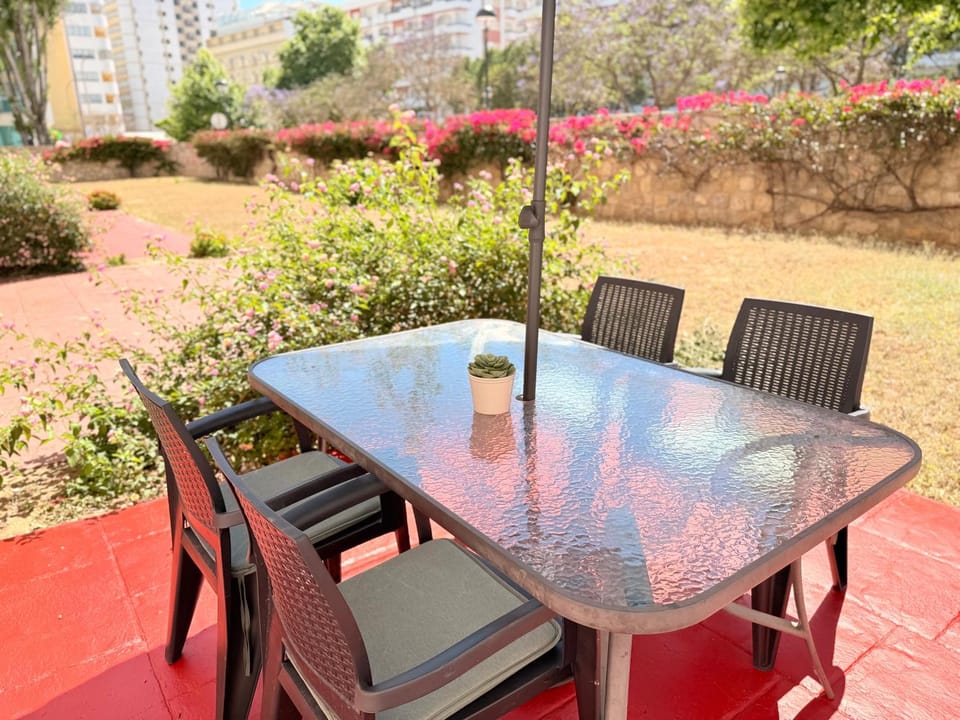 Patio, Garden, Dining area, Garden view