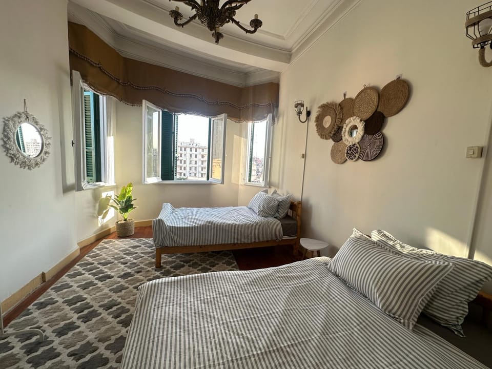 Agora House for men only 仅限男性 Bed and Breakfast in Alexandria