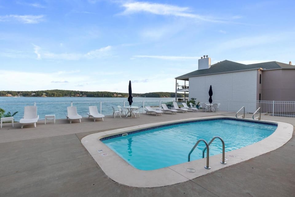 Paradise Point of View Pools Tennis and More House in Lake of the Ozarks