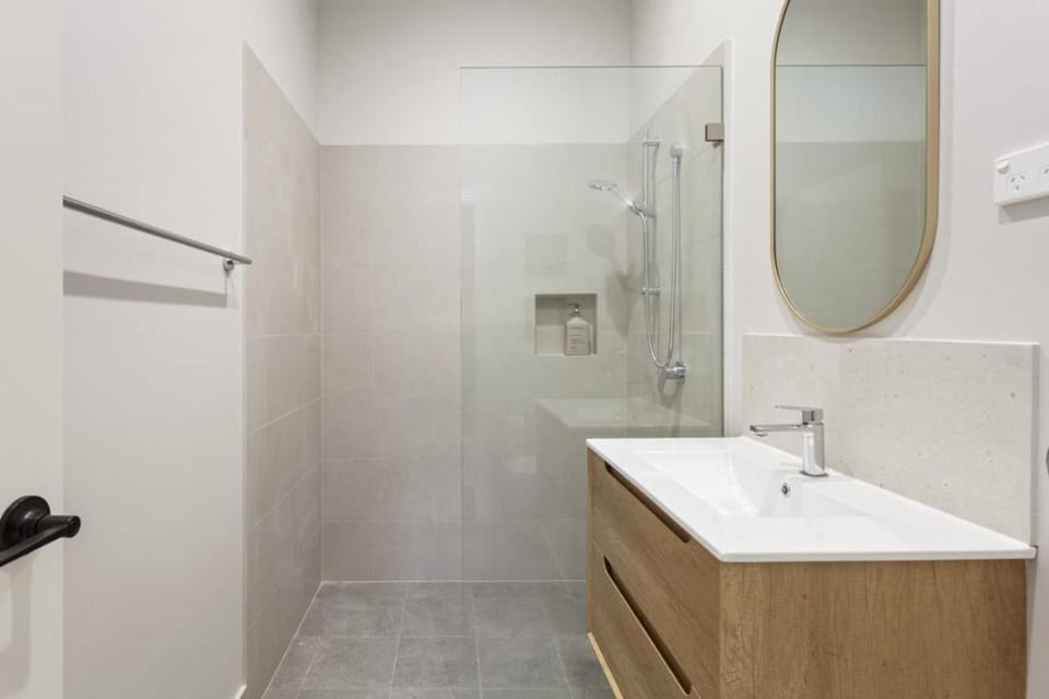 Moutan - Serene, Chinese-Inspired Retreat Apartment in Wentworth Falls