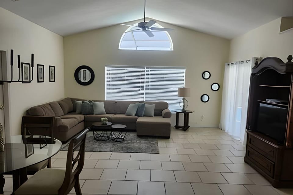 Lake View Pool Home near Disney and Shoppings House in Kissimmee
