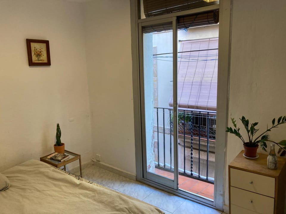 Born Vida - Near the Beach Apartment in Barcelona