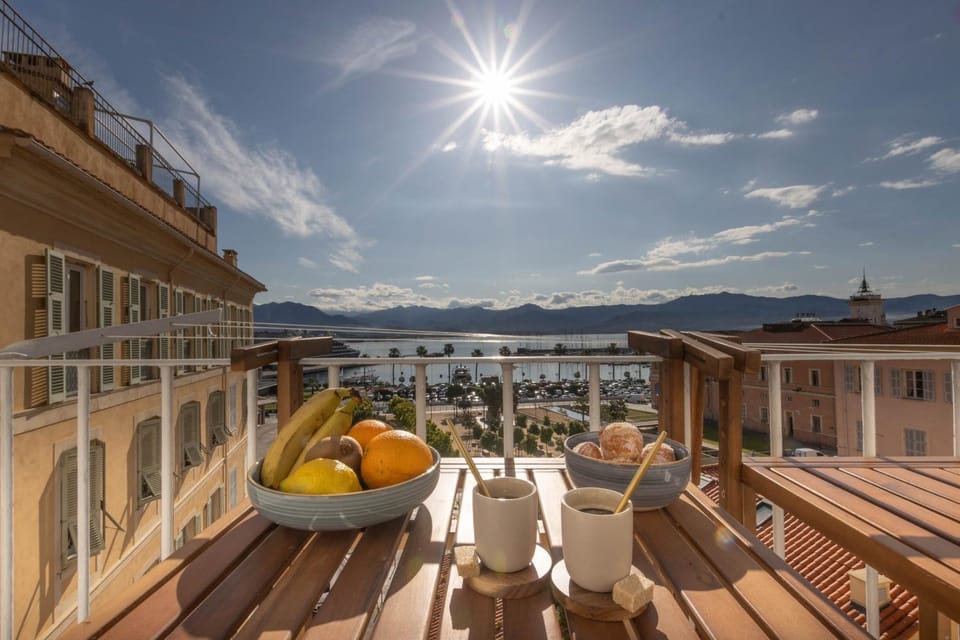 Balcony/Terrace, Mountain view, Sea view