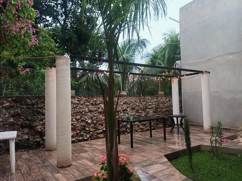 Patio, Day, Garden, Garden view