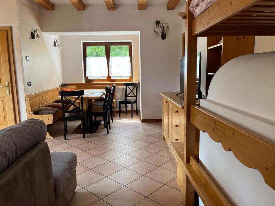 Appartamento Candido Dolomiti CEDANOSTRA Apartment in Veneto