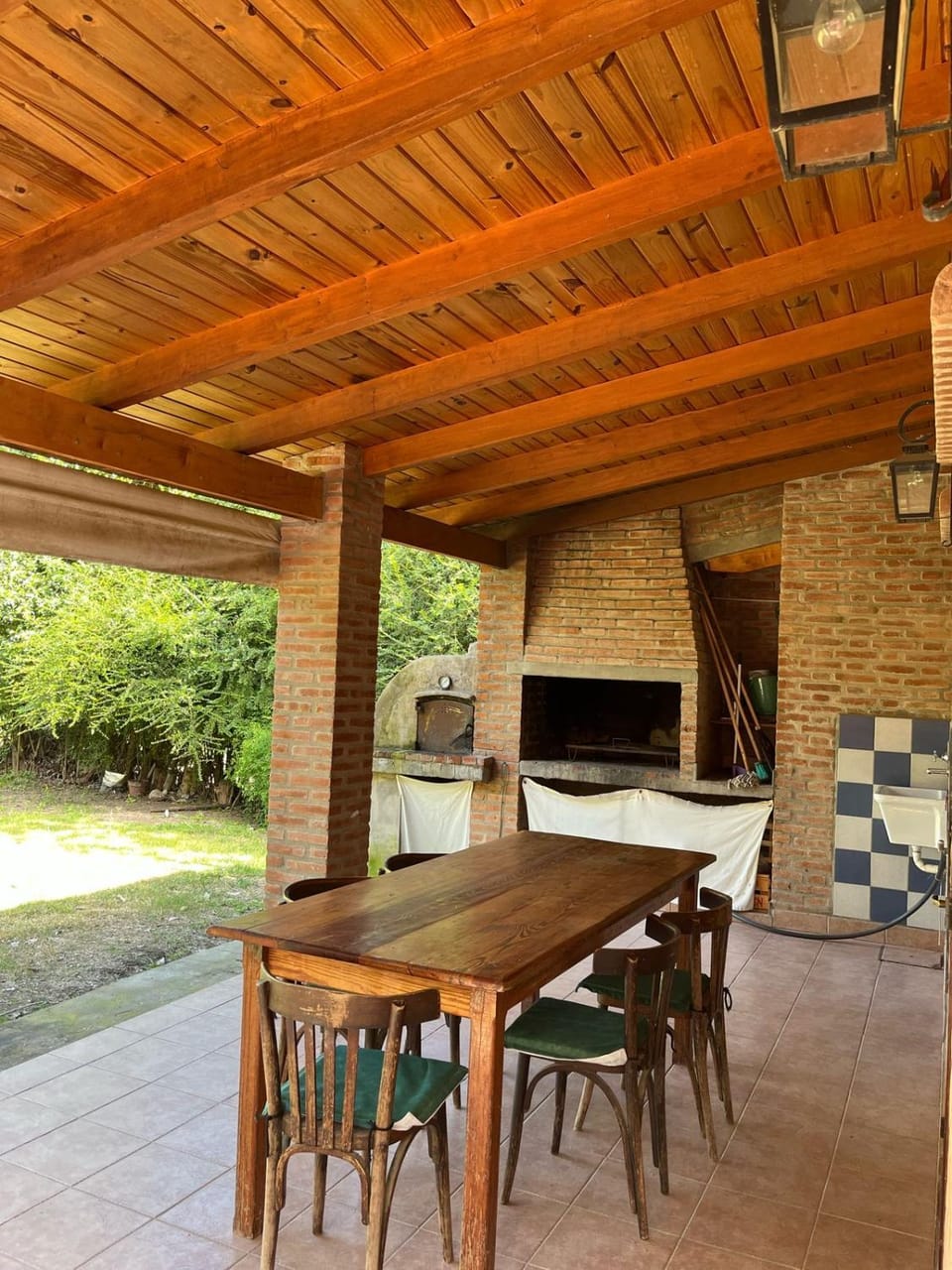 Patio, Living room