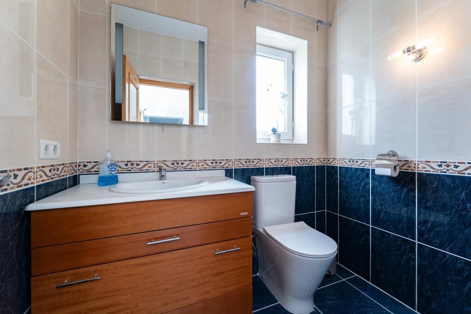 Bathroom, Living room