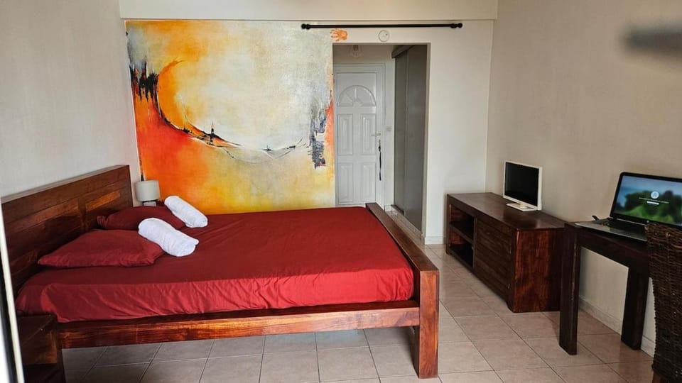 Ti CARAIBES, magnifique vue mer, piscine, plage Apartment in Sainte-Luce