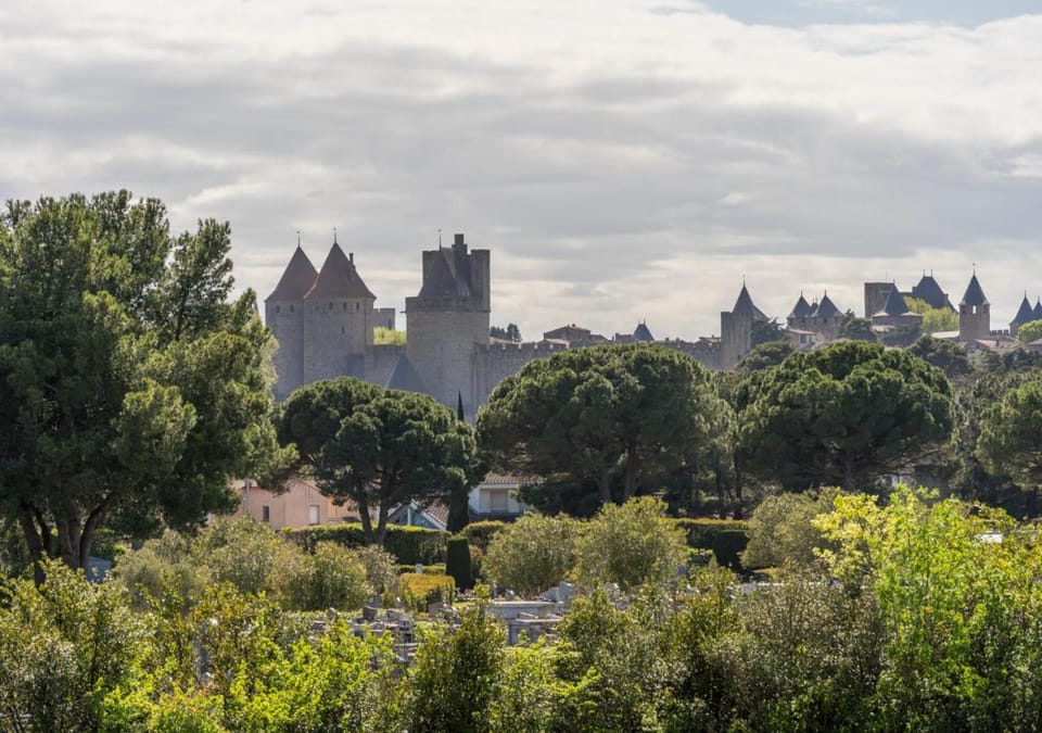 Nearby landmark, Day, Natural landscape, City view, Landmark view