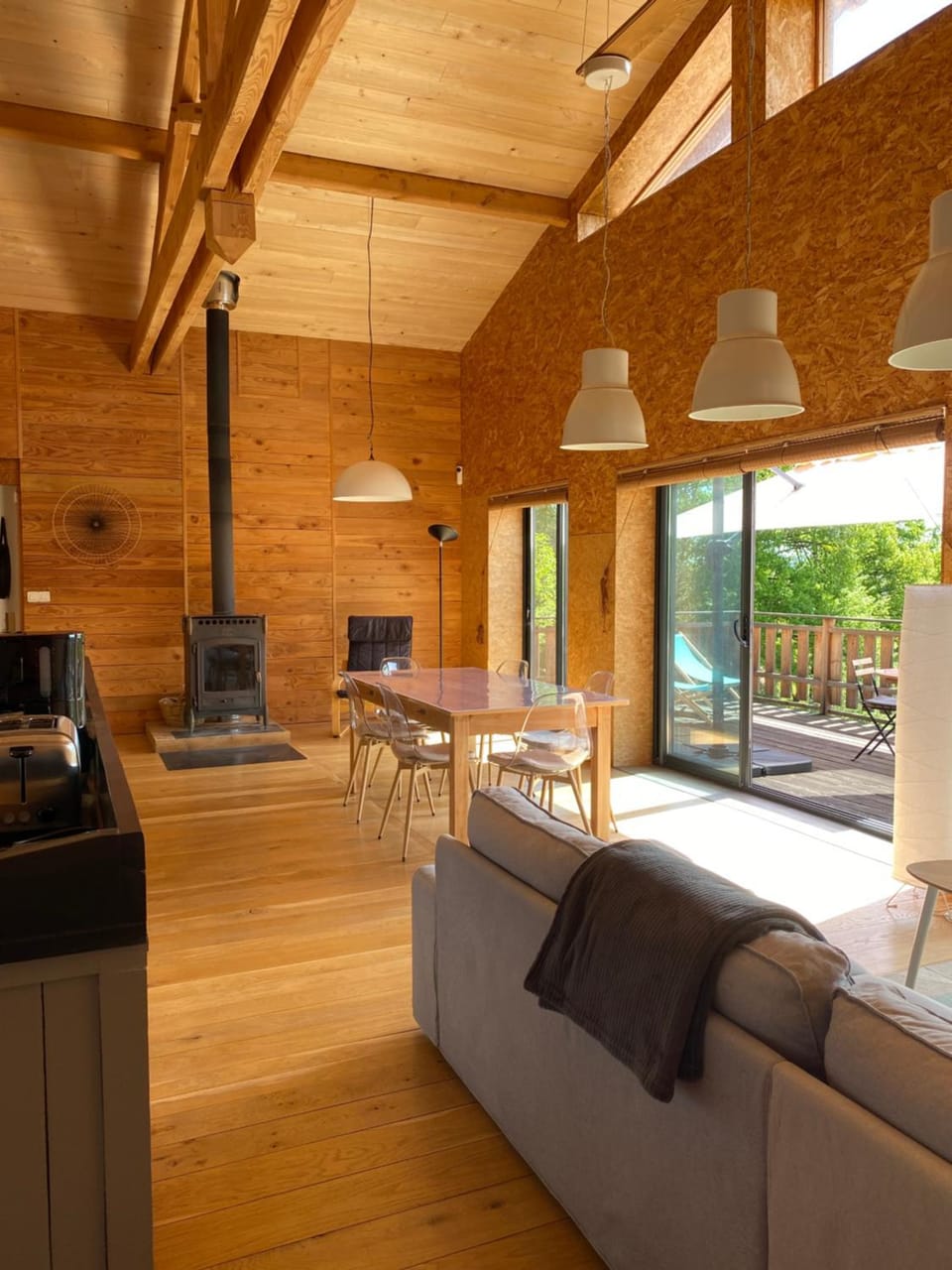 Living room, Dining area
