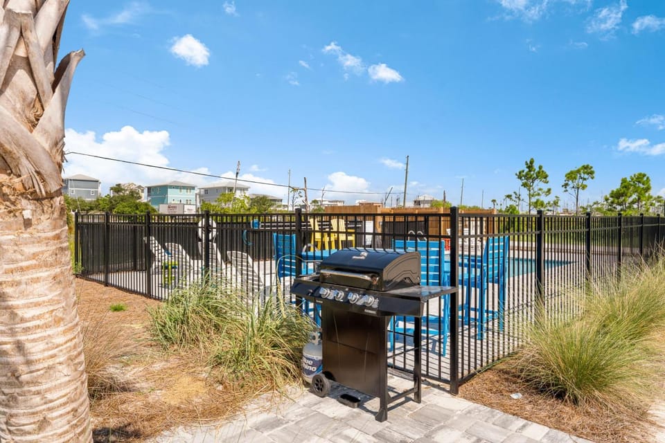 Patio, Day, Natural landscape, BBQ facilities, Pool view, Swimming pool