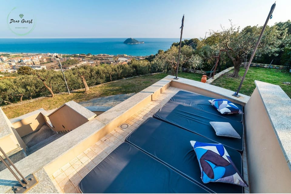 Anima Mediterranea Villa in Albenga