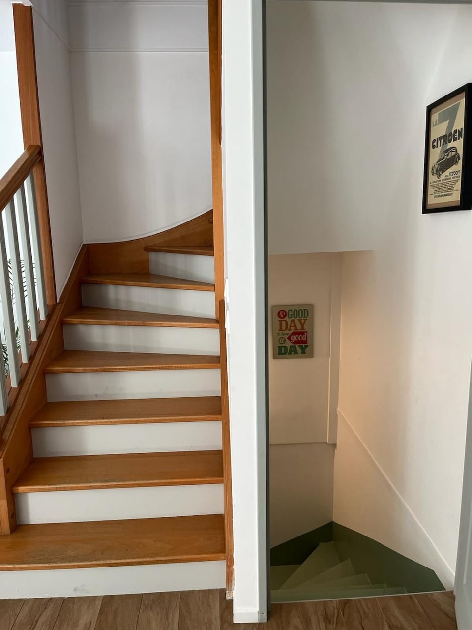 Paris-Montrouge, dans une allée privée, Métro House in Montrouge