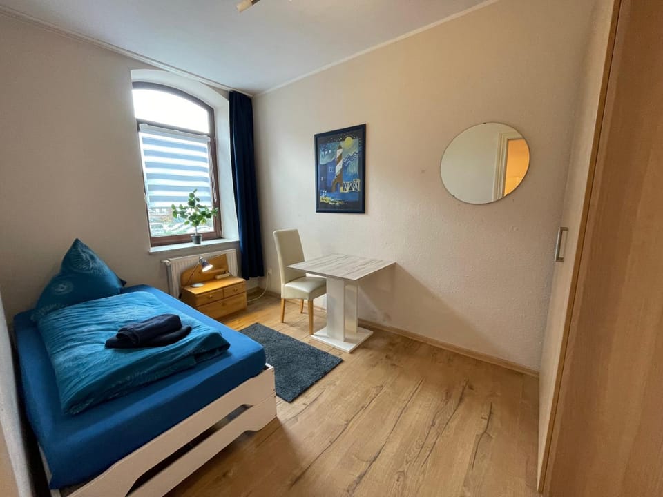 Bed, Photo of the whole room, Seating area, Bedroom