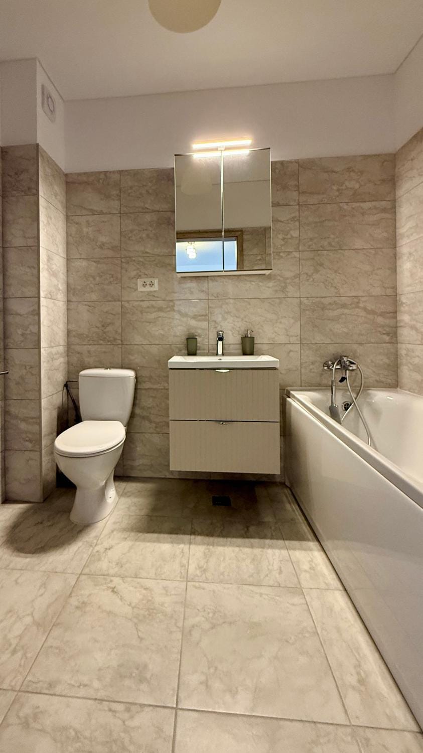Toilet, Bathroom, Bath, towels