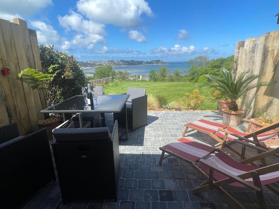 Patio, Natural landscape, View (from property/room), Balcony/Terrace, Sea view