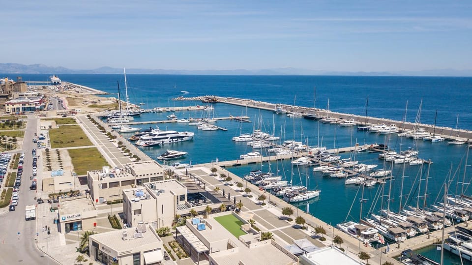 Nearby landmark, Day, Neighbourhood, Natural landscape, Bird's eye view, Beach, Sea view, Street view, Location