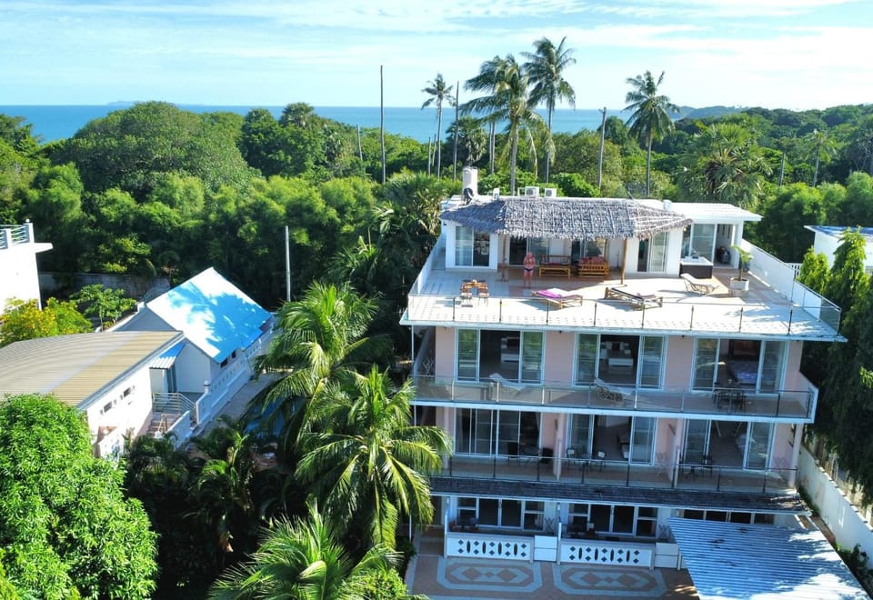 Property building, Natural landscape, Bird's eye view, Sea view