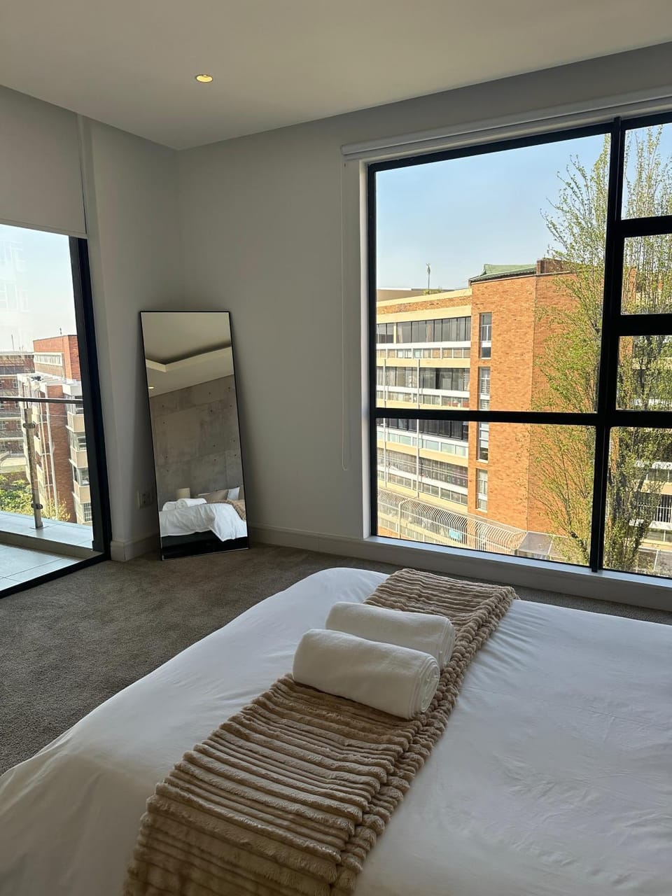 The Houghton's Hotel - Modern Day Home Two-Bedroom Apartment Apartment in Johannesburg