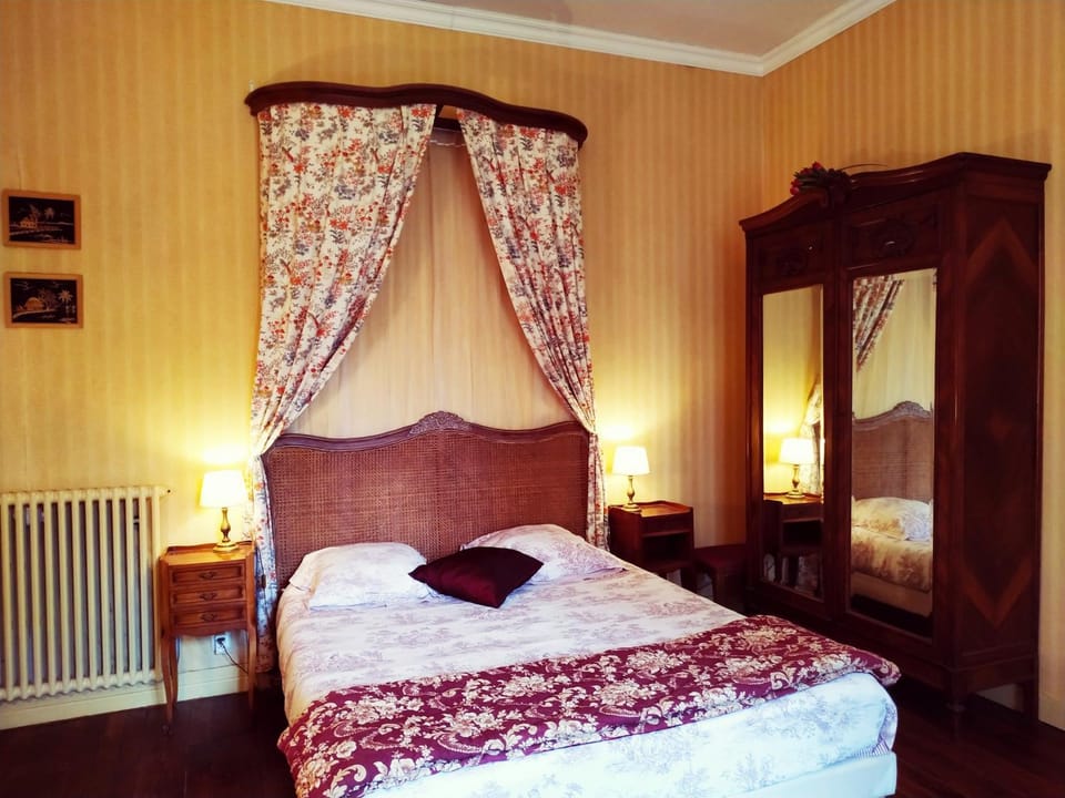 Château de Bellevue - Appartement Bed and Breakfast in Pays de la Loire