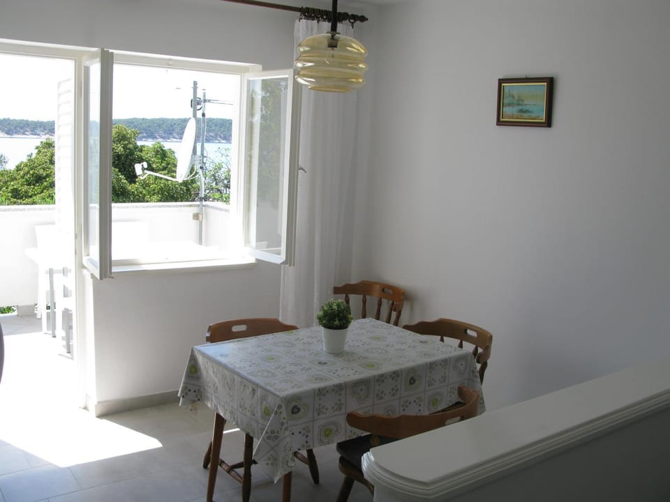 Balcony/Terrace, Living room, Dining area, Sea view