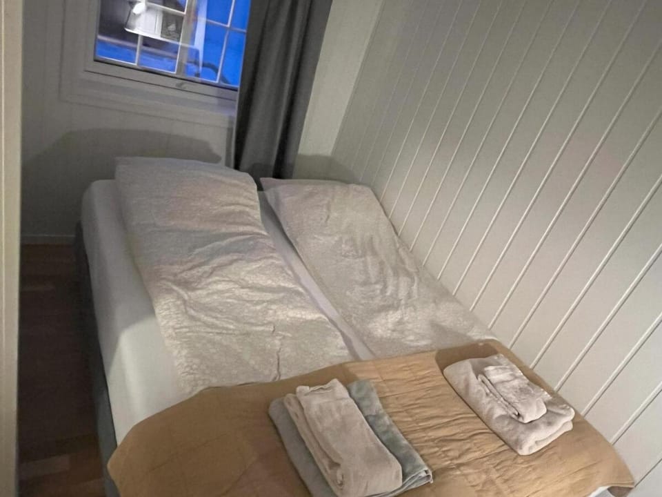 Kvaløya Seaview Apartment in Troms Og Finnmark