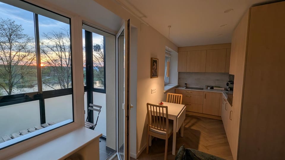 Coffee/tea facilities, View (from property/room), Balcony/Terrace, Dining area, kitchen