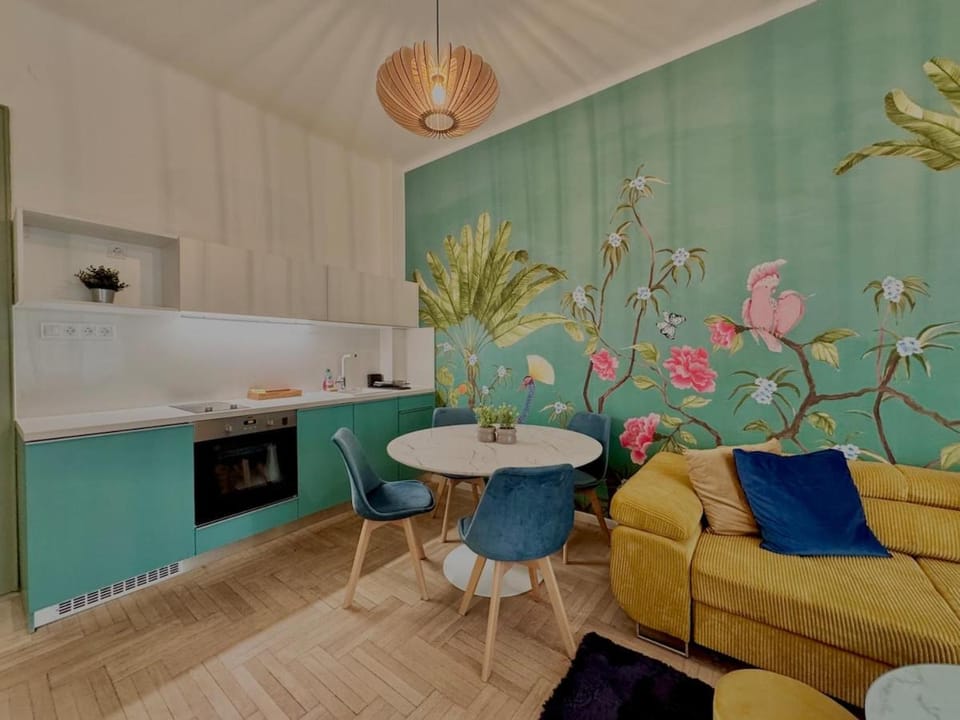 Azure Residence - Modern 2BR Apartment in Hungary