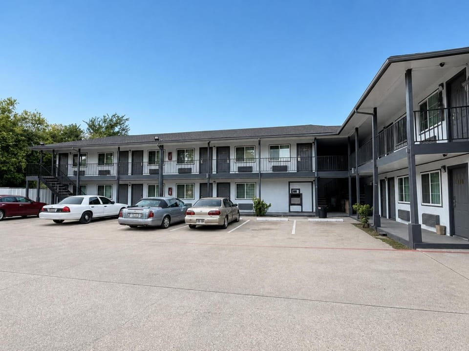 Property building, Parking
