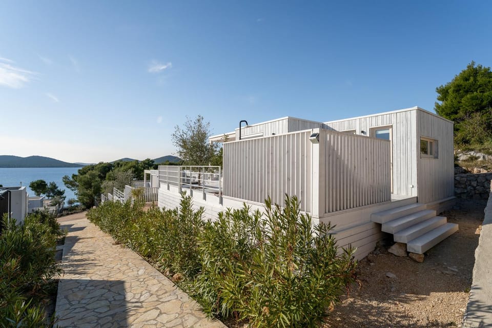 Property building, Day, Natural landscape
