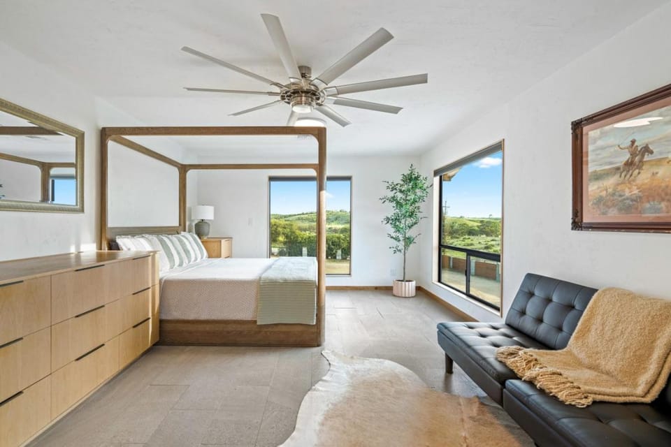 Bed, Bedroom
