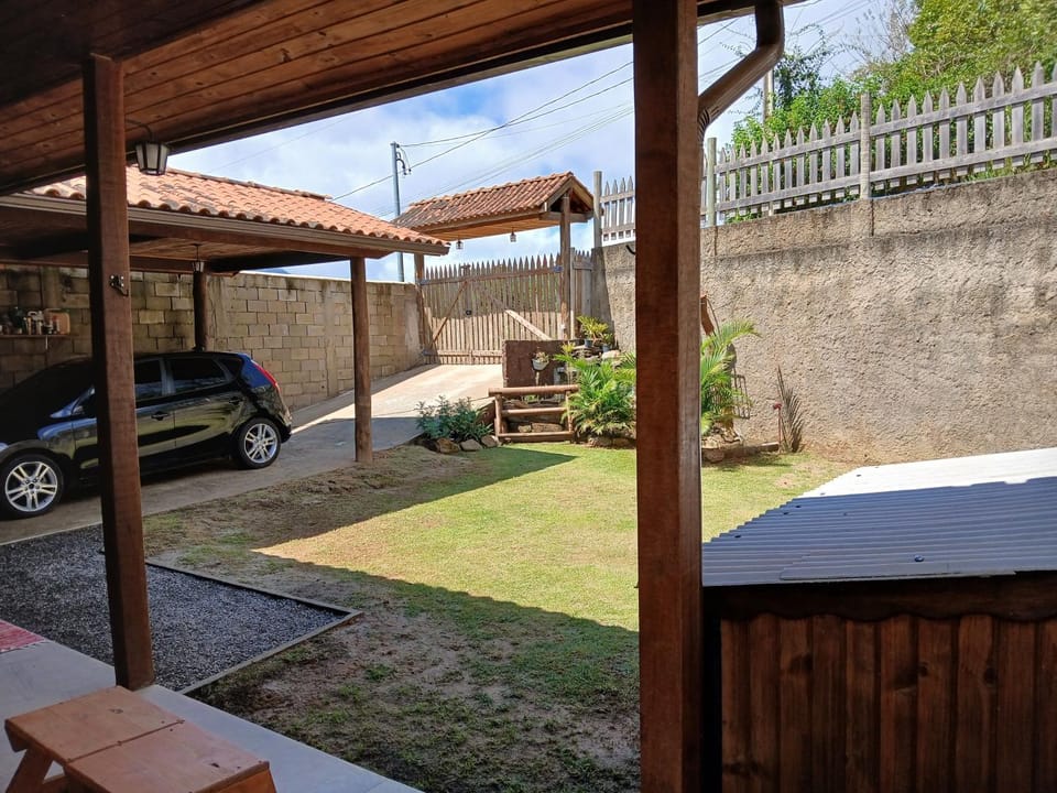 Patio, Day, Garden, Parking